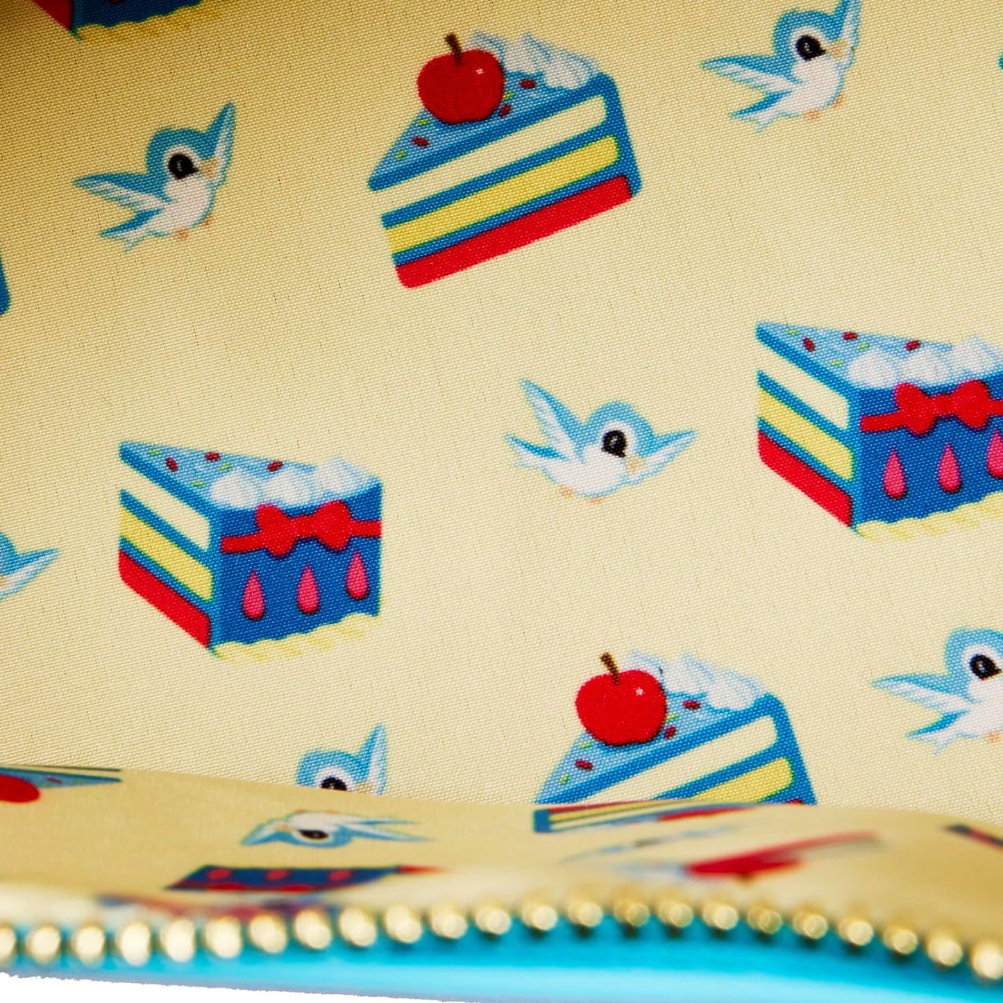 Loungefly - Snow White Cake Crossbody